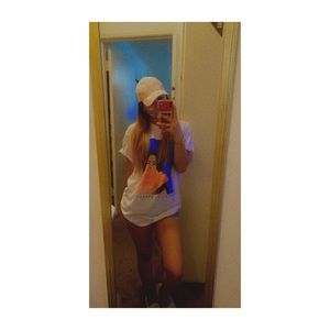 MEET UR SELLER. 💕